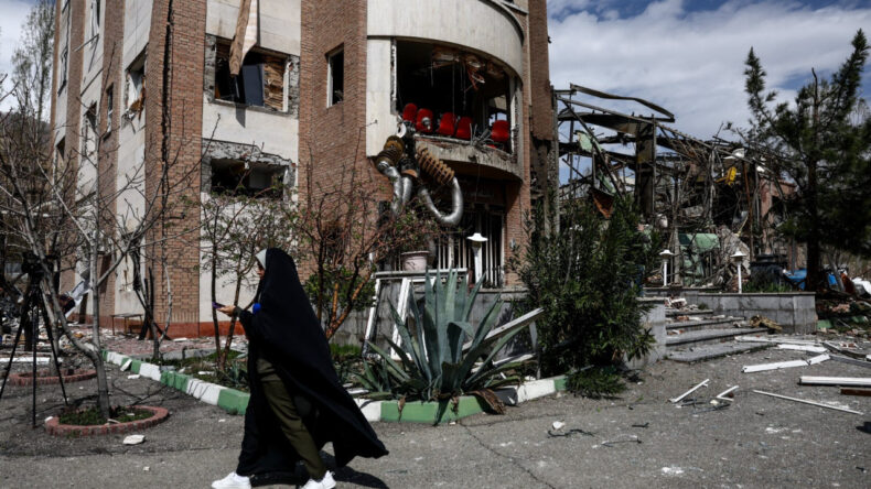 İran Ge&ccedil;ici Ateşkesi Reddetti