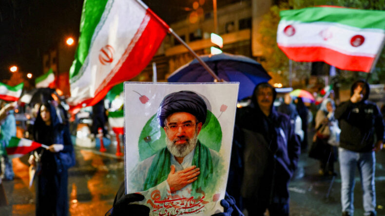 İran'da g&uuml;&ccedil; dengeleri değişti: 'Artık son s&ouml;z&uuml; dini lider s&ouml;ylemiyor'