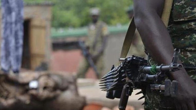 İsyancıların silahlı saldırısında 43 sivil hayatını kaybetti