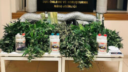 İzmir'de Uyuşturucu Operasyonu: Yabancı Uyruklu İki Kişi G&ouml;zaltına Alındı