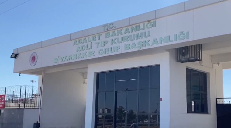 Ka&ccedil;an İneğini Yakalamak İsterken Canından Oldu