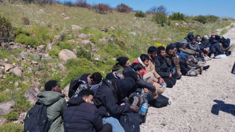 Ka&ccedil;ak Ge&ccedil;iş Hazırlığına Baskın: 36 G&ouml;&ccedil;men Yakalandı