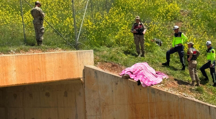 Kayıp &ccedil;ocuğun cesedi menfezde bulundu