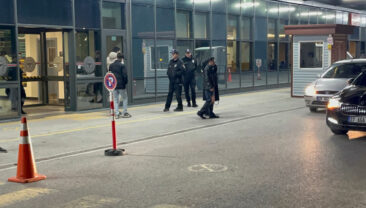 Kaymakam Trafik Kazası Ge&ccedil;irdi: 1 &Ouml;l&uuml;, 2 Yaralı