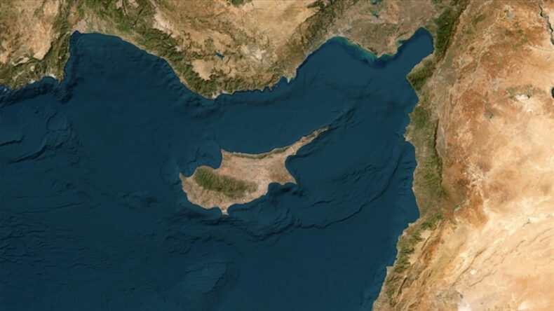 Kıbrıs sınırında tehlikeli gerginlik