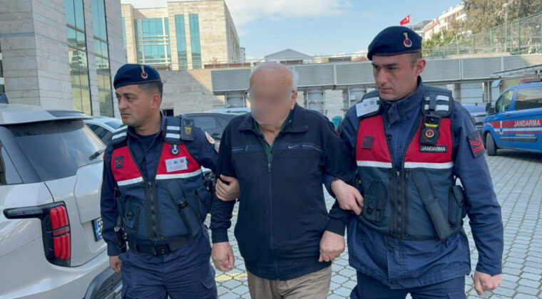 Komşusunu t&uuml;fekle tehdit eden yaşlı adam g&ouml;zaltına alındı