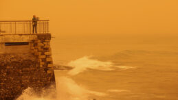 Komşuyu sel vurdu, bir kişi &ouml;ld&uuml;