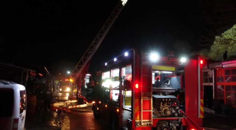 Konya'da iş yerinde yangın: 2 yaralı