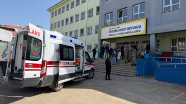 Lisede Silahlı Saldırı: Yaralılar Var