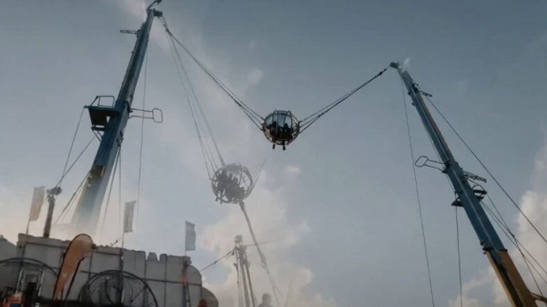 Lunaparkta dehşet! Dev sapanın halatı koptu