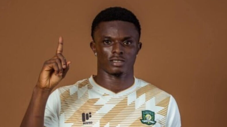 Ma&ccedil; d&ouml;n&uuml;ş&uuml; takım otob&uuml;s&uuml;ne silahlı saldırı: Gen&ccedil; futbolcu &ouml;ld&uuml;