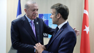 Macron: Erdoğan ile İran ve Ukrayna'yı g&ouml;r&uuml;şt&uuml;k