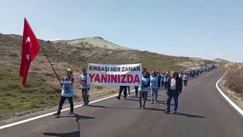 Madenciler Eskişehir'den Ankara'ya Y&uuml;r&uuml;y&uuml;ş Başlattı