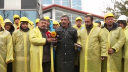 Madenciler holding &ouml;n&uuml;nde: İnsanı k&ouml;le yapıp 'kanun' diyorsunuz