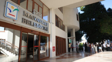 Manavgat Belediyesi'ne Bir Operasyon Daha: 21 G&ouml;zaltı
