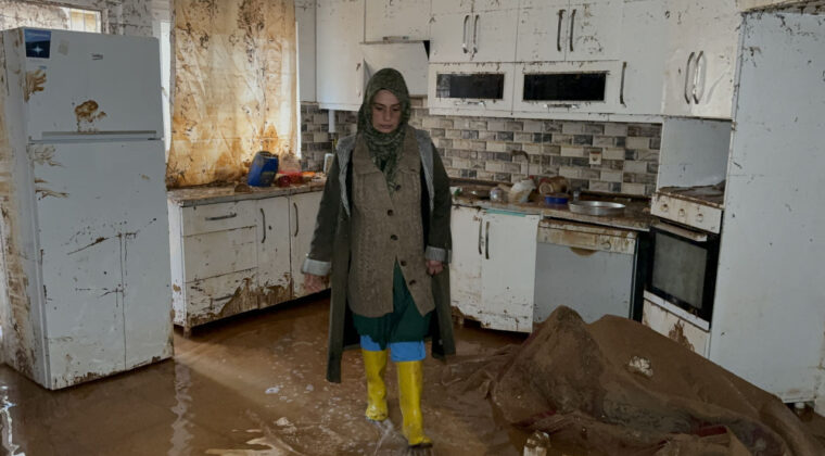 Mardin'de sel felaketi: 150&rsquo;ye yakın ev sular altında kaldı