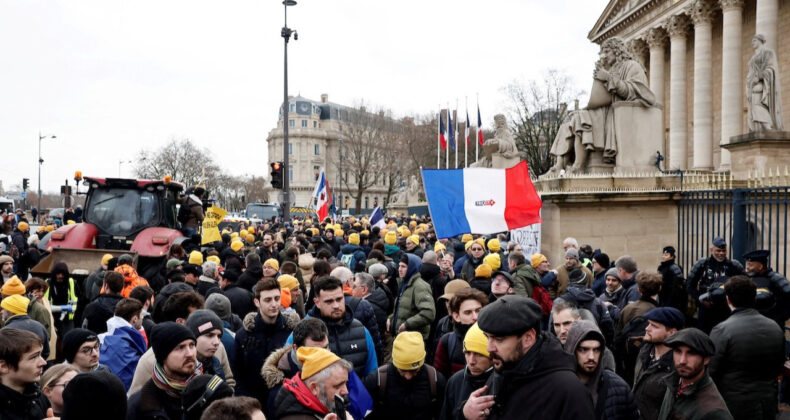 Mazot fiyatları artınca &ccedil;ift&ccedil;iye destek geldi