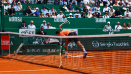 Medvedev cinnet getirdi: Set bile alamadı, rezil oldu!