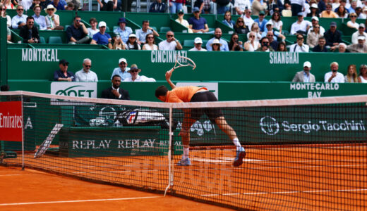 Medvedev cinnet getirdi: Set bile alamadı, rezil oldu!