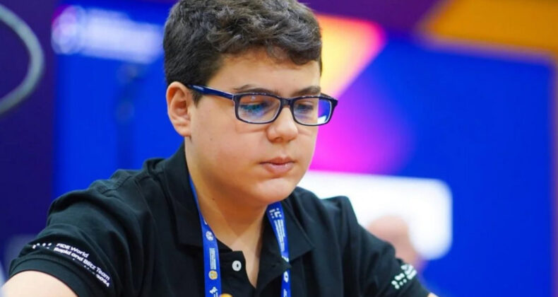 Milli Satran&ccedil;&ccedil;ı Yağız Kaan Erdoğmuş, Satran&ccedil; Tarihine Ge&ccedil;ti