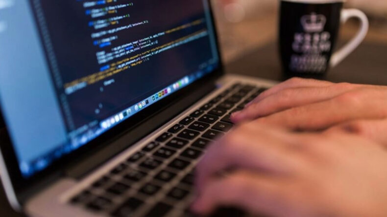 Milyarlık bahis &ccedil;etesi &ccedil;&ouml;kertildi: 40 ilde 102 g&ouml;zaltı