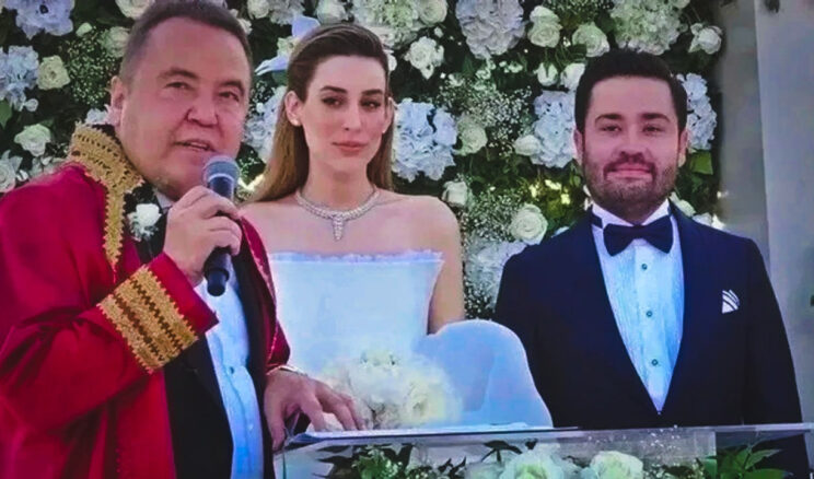 Muhittin B&ouml;cek&rsquo;in Gelini G&ouml;zaltına Alındı