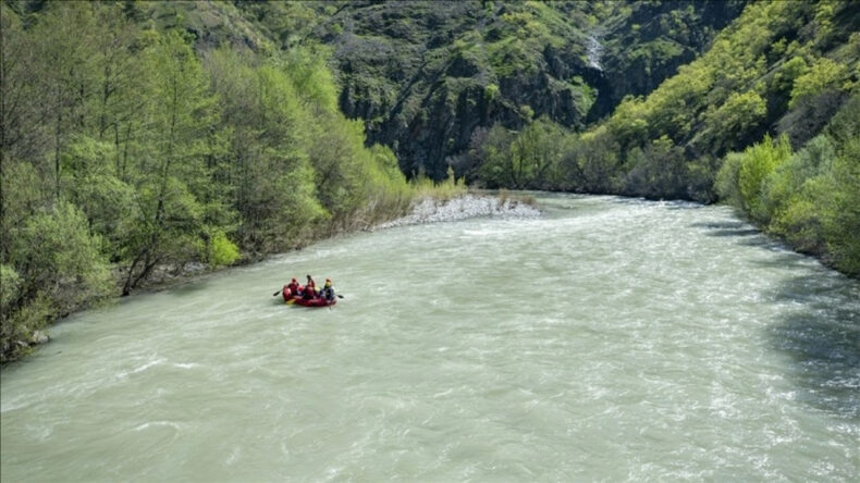 Munzur'da Kadın Cesedi Bulundu