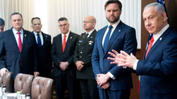 M&uuml;zakereler &ccedil;&ouml;ker &ccedil;&ouml;kmez Netanyahu'yu aramış