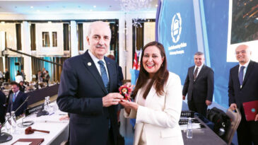 Netanyahu ve &ccedil;etesi i&ccedil;in bunlar iyi g&uuml;nler