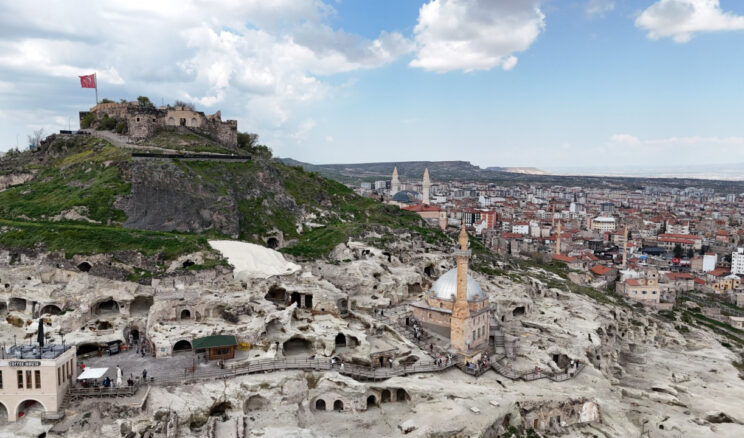 Nevşehir&rsquo;de tarihi karar: Adı &ldquo;Kapadokya&rdquo; oldu