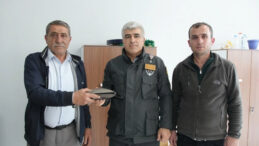 Otob&uuml;ste unutulan 600 bin liralık altın dolu &ccedil;anta sahibine teslim edildi