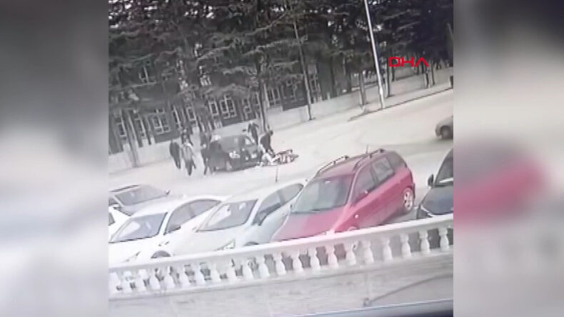 Otomobille Motosiklet &Ccedil;arpıştı: 2 Yaralı