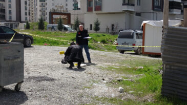 &Ouml;ğrenciler Arasında Bı&ccedil;aklı Kavga: 5 Yaralı