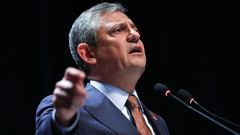 &Ouml;zel, Erdoğan'ın veto ettiği d&uuml;zenlemeyi hatırlattı: Melih'in villalarını kurtarıyor