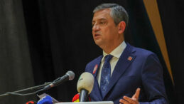 &Ouml;zg&uuml;r &Ouml;zel: AK Parti rahatsızlık yaratan t&uuml;m gazetecileri susturmaya &ccedil;alışıyor