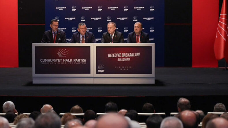 &Ouml;zg&uuml;r &Ouml;zel: Hukuk&ccedil;u heyetiyle yeni bir iş yapıyoruz