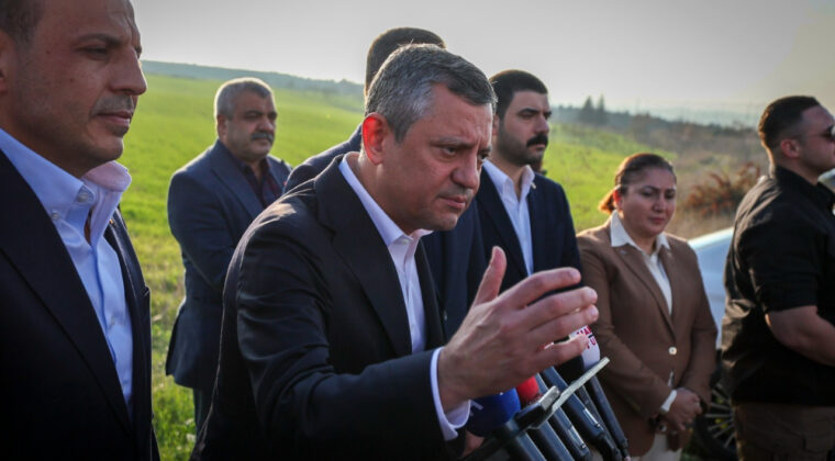 &Ouml;zg&uuml;r &Ouml;zel'den Cezaevi Ziyaretleri