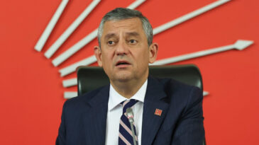 &Ouml;zg&uuml;r &Ouml;zel'den mutlak butlan a&ccedil;ıklaması: Ateşle oynuyorlar