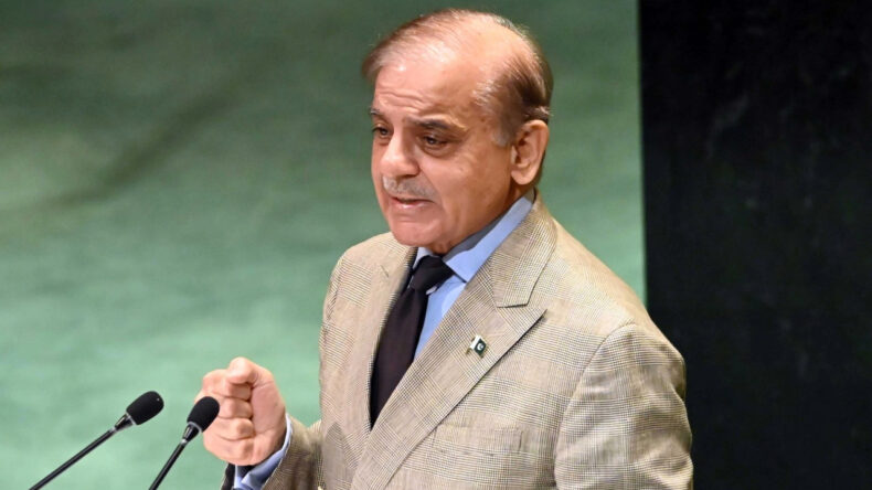 Pakistan: Trump s&uuml;reyi iki hafta uzatsın