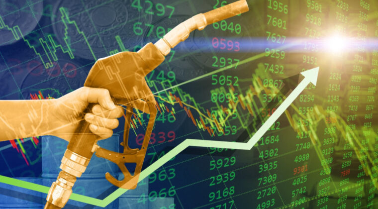 Petrol fiyatları zirveyi g&ouml;rd&uuml;