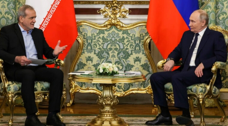 Putin, Pezeşkiyan ile Telefonda G&ouml;r&uuml;şt&uuml;