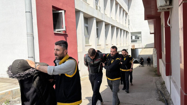 Restoran Sahibi &Ouml;ld&uuml;r&uuml;lm&uuml;şt&uuml;: 9 Tutuklama