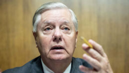 Savaşı destekleyen senat&ouml;rden dikkat &ccedil;eken &ouml;neri