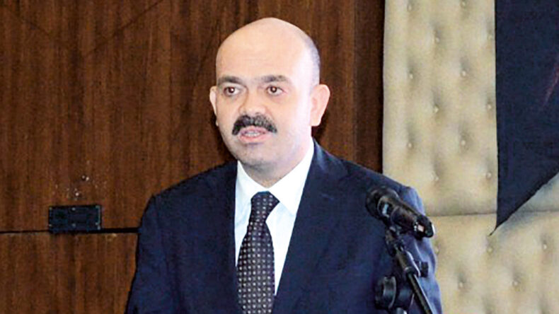 Sızıntı Ş&uuml;phelisi B&uuml;rokrata &Ouml;d&uuml;l