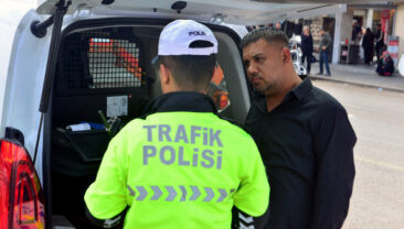 Şof&ouml;r Cezayı Yiyince Gazetecilere Patladı