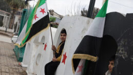 Suriye'de K&uuml;rtler i&ccedil;in vatandaşlık başvuruları başladı