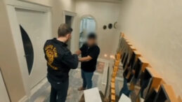 Tayini &ccedil;ıkmış memur yalanıyla vurgun yaptılar! 4 ilde sufl&ouml;r baskını