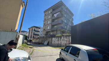 Temel Kazısında 5 Katlı Apartman Tahliye Edildi