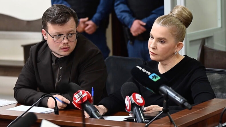 Timoşenko hakim karşısına &ccedil;ıktı