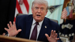 Trump'ın İran'ın teklifine yanıtı 'abluka' oldu: Elinde M-16'yla g&ouml;zdağı verdi
